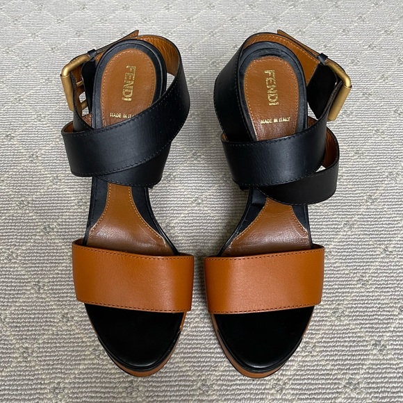Fendi Leather Cross Ankle Strap Platform Sandals - Picture 3 of 13